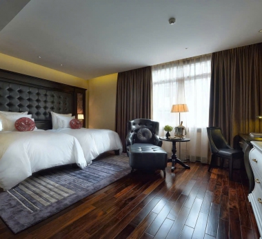 DU THUYỀN TUẦN CHÂU ( HẠ LONG )