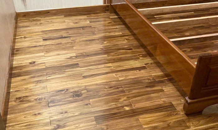 TẾCH LÀO (GIÁ TỴ)