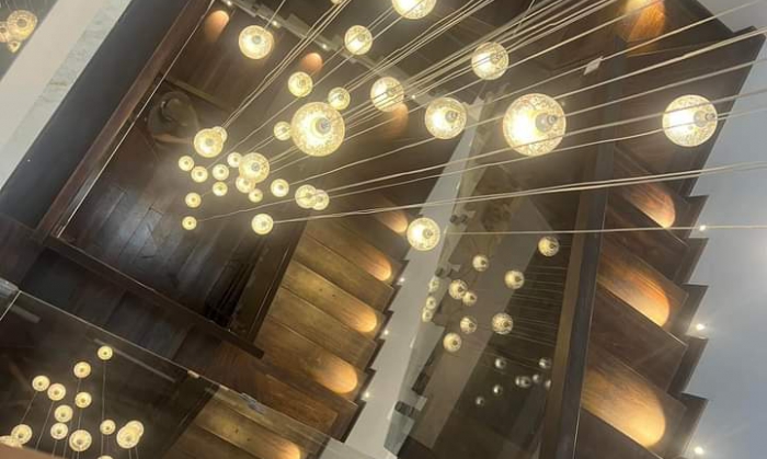 BẬC CẦU THANG CHIÊU LIÊU