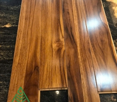 TẾCH LÀO (GIÁ TỴ)