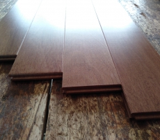 SÀN GỖ DẦU ĐỎ NGOÀI TRỜI