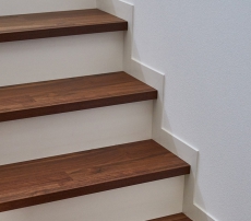 BẬC CẦU THANG TẾCH