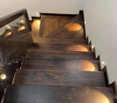 BẬC CẦU THANG CHIÊU LIÊU